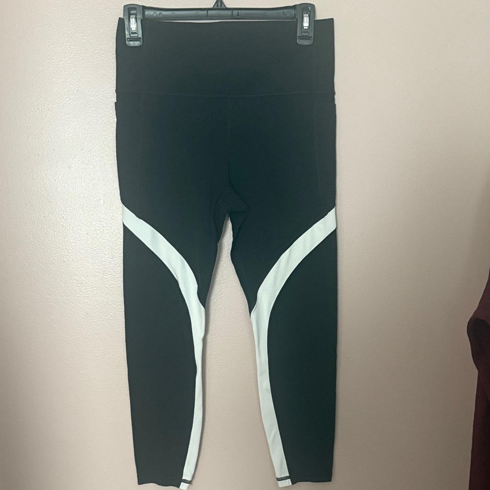 Athleta Black and White Leggings